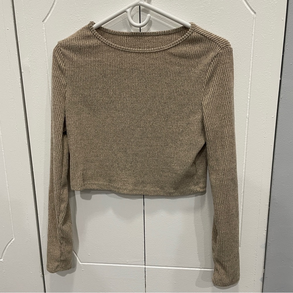 NWOT Casual Solid Ribbed Cropped Long Sleeve Shirt